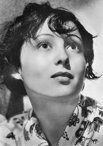LUISE RAINER