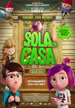 SOLA EN CASA SOLA EN CASA
