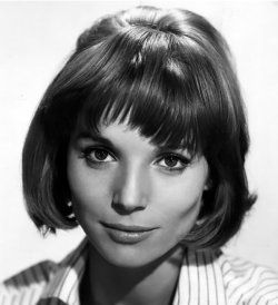 ELSA MARTINELLI