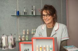 LA DIRECTORA Y PROTAGONISTA DE LOS 50 SON LOS NUEVOS 30 VISITARÁ ESPAÑA