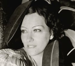 GLORIA SWANSON