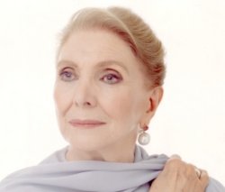 MARÍA DOLORES PRADERA