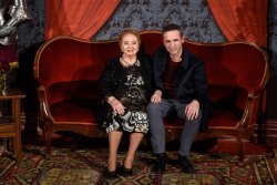 MUCHOS HIJOS UN MONO Y UN CASTILLO GANA EL PREMIO FÉNIX