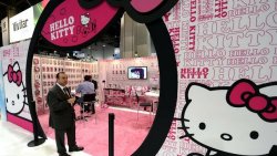 HELLO KITTY SE PASA AL CINE