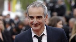 OLIVIER ASSAYAS PRESENTARÁ EN VENECIA SU NUEVO LARGOMETRAJE