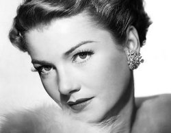 ANNE BAXTER