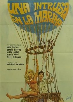 UNA INTRUSA EN LA MARINA