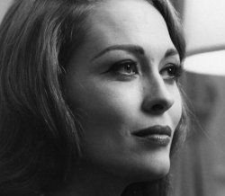 FAYE DUNAWAY