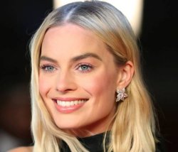 MARGOT ROBBIE
