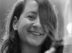 LAURA HERRERO GARVÍN