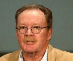 Ha muerto... MICHAEL CHAPMAN