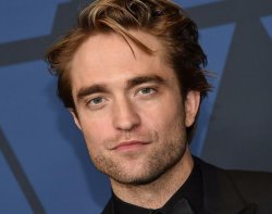 ROBERT PATTINSON