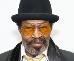 Ha muerto... ANTHONY CHISHOLM