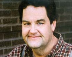 Ha muerto... BRADLEY MOTT