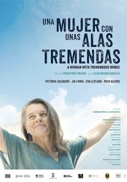 UNA MUJER CON LAS ALAS TREMENDAS UNA MUJER CON LAS ALAS TREMENDAS