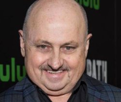 Ha muerto... CLARK MIDDLETON