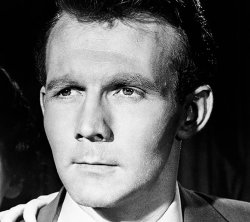 Ha muerto... BIFF McGUIRE