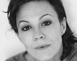 Ha muerto... HELEN McCRORY