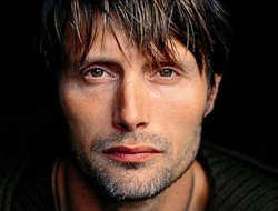 MADS MIKKELSEN