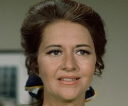 Ha muerto... JOANNE LINVILLE