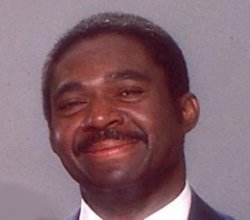 Ha muerto... CHARLES ROBINSON