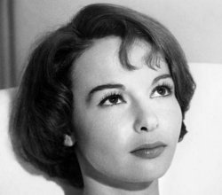 Ha muerto... FRANÇOISE ARNOUL