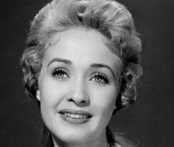 Ha muerto... JANE POWELL