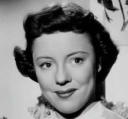 Ha muerto... PATRICIA HITCHCOCK