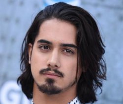 AVAN JOGIA