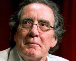 Ha muerto... ROBERT C. JONES