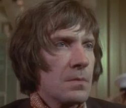 Ha muerto... DAVID WARNER