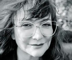 ISABEL COIXET RECIBIRÁ EL PREMIO A UNA TRAYECTORIA PROFESIONAL