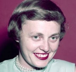 Ha muerto... PAT CARROLL