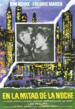 EN MITAD DE LA NOCHE