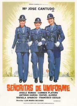 SEÑORITAS DE UNIFORME