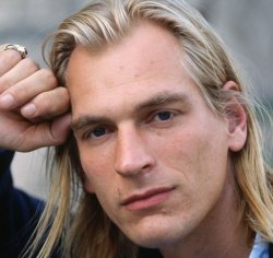 Ha muerto... JULIAN SANDS