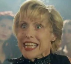 Ha muerto... CATHERINE LACHENS