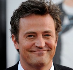 Ha muerto... MATTHEW PERRY