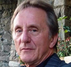 Ha muerto... DAVID LELAND