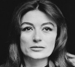 Ha muerto... ANOUK AIMÉE