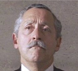 Ha muerto... MIKE NAUSSBAUM