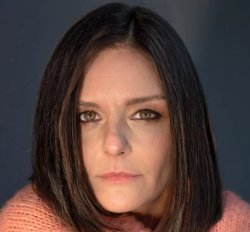 ESTEFANIA DE LOS SANTOS