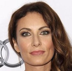 LAURA BENANTI