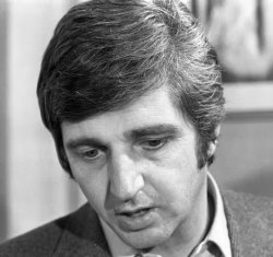 Ha muerto... CHRISTIAN DE CHALONGE Ha muerto... CHRISTIAN DE CHALONGE