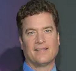 Ha muerto... PAT FINN