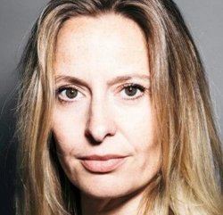 SARA DOGG ASGEIRSDOTTIR