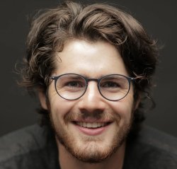 DANIEL ROHER
