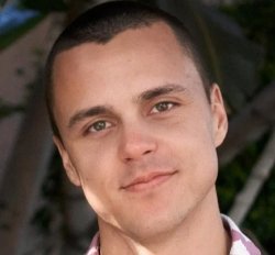 NOAH KLOOR