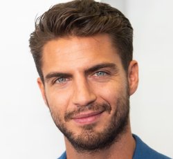 MAXI IGLESIAS