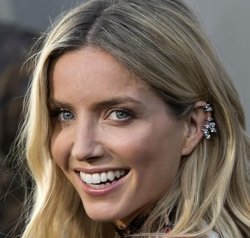 ANNABELLE WALLIS